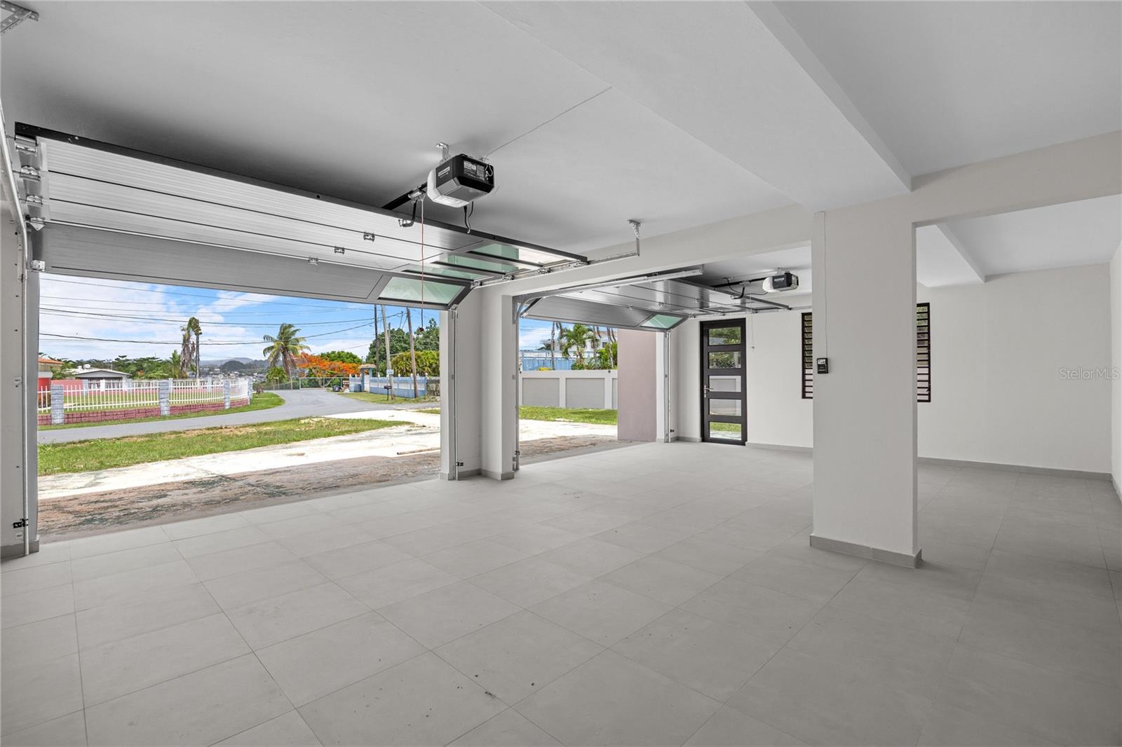 4 REXVILLE VAN SCOY