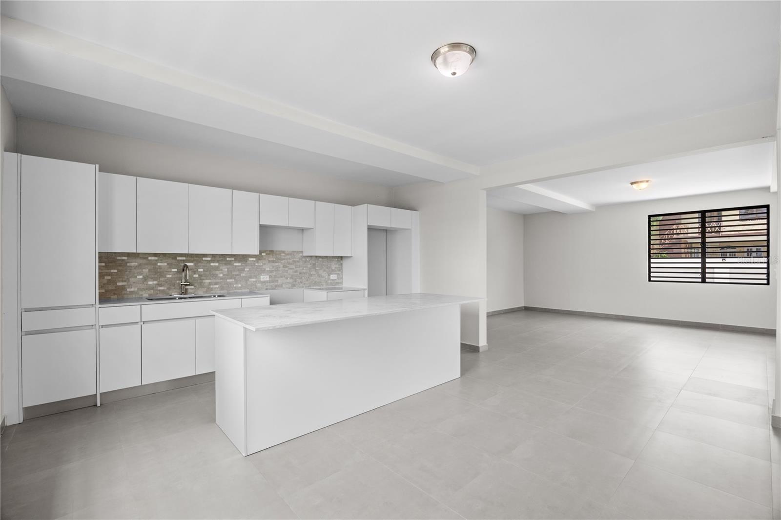 4 REXVILLE VAN SCOY
