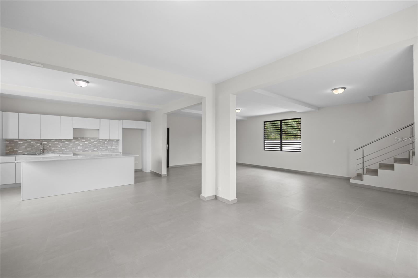 4 REXVILLE VAN SCOY