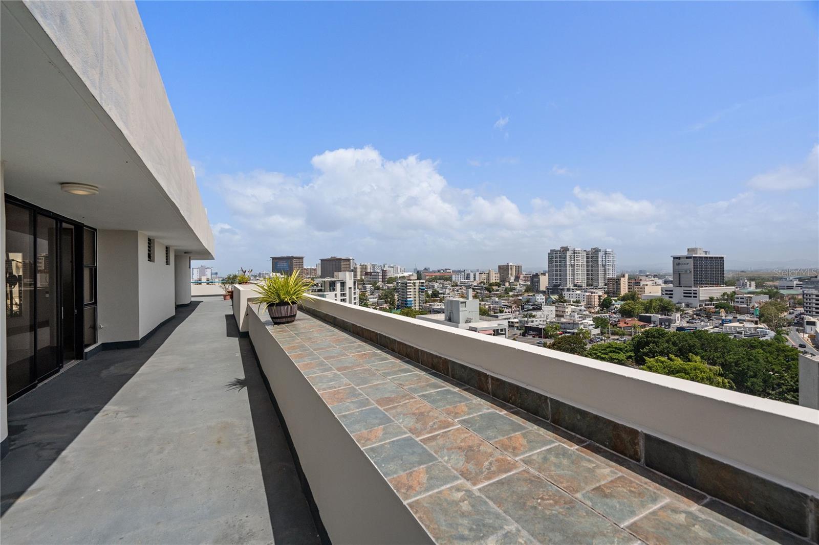 64 CONDADO AVE #703