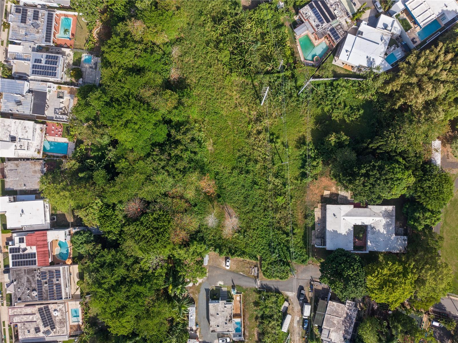 km 1.3 ALEJANDRINO AVE