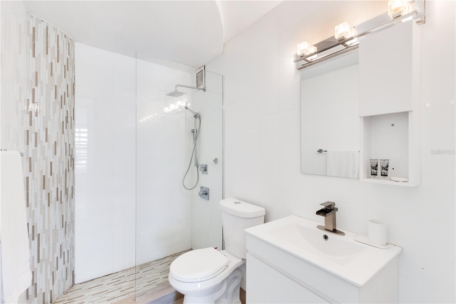 187 PINE GROVE #187