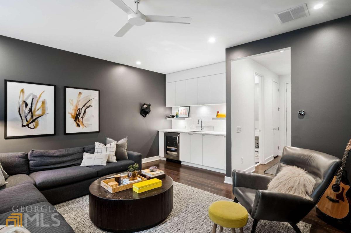 2932 Hermance Drive NE