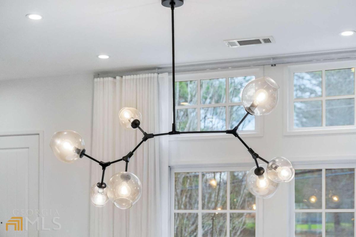 2932 Hermance Drive NE