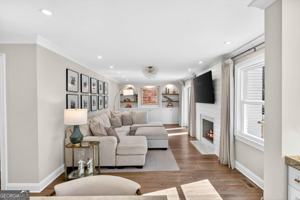 370 Valley Green Drive