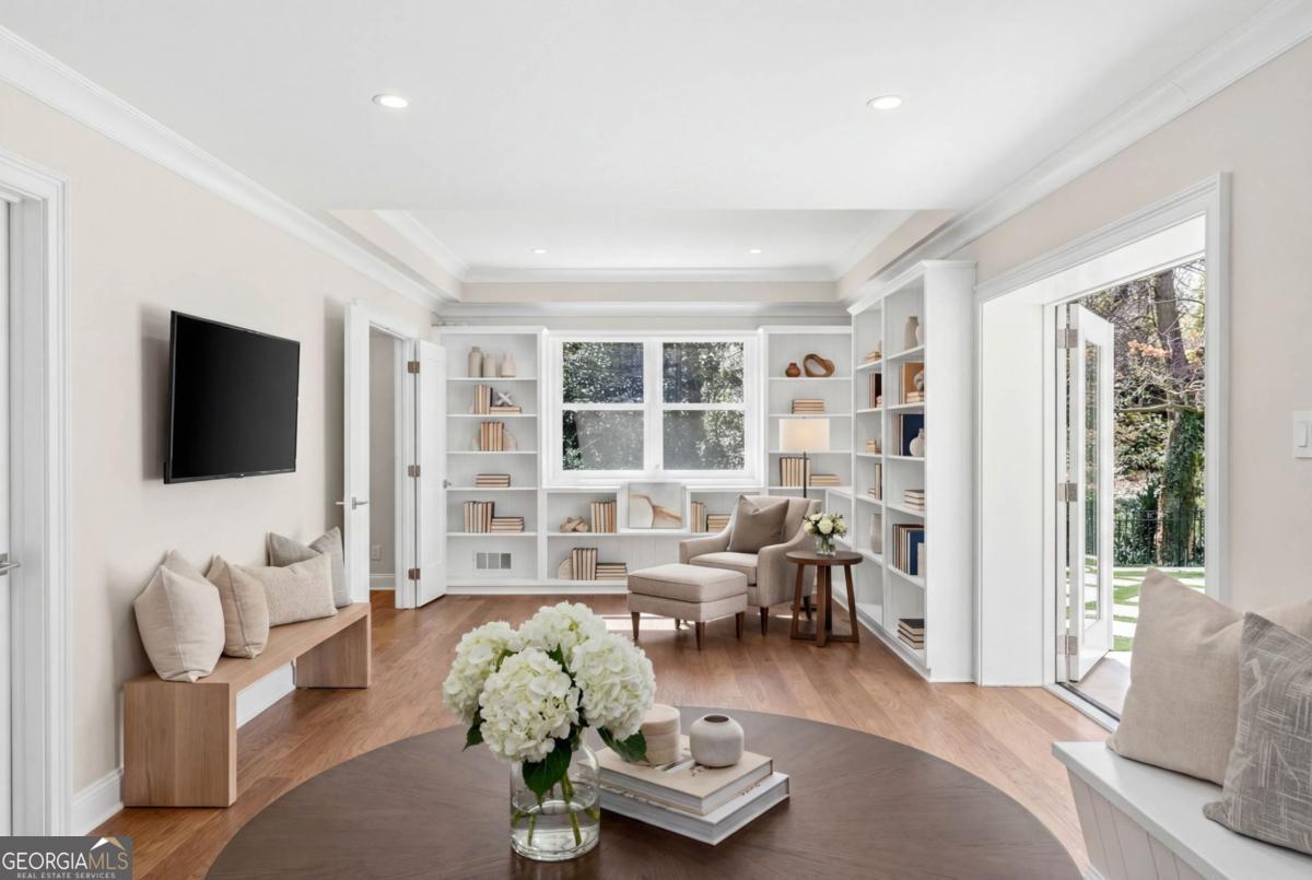 370 Valley Green Drive