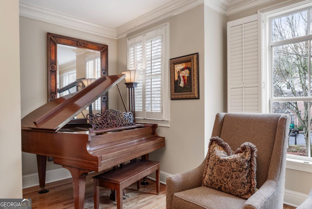 5460 Glenridge Park # 1303