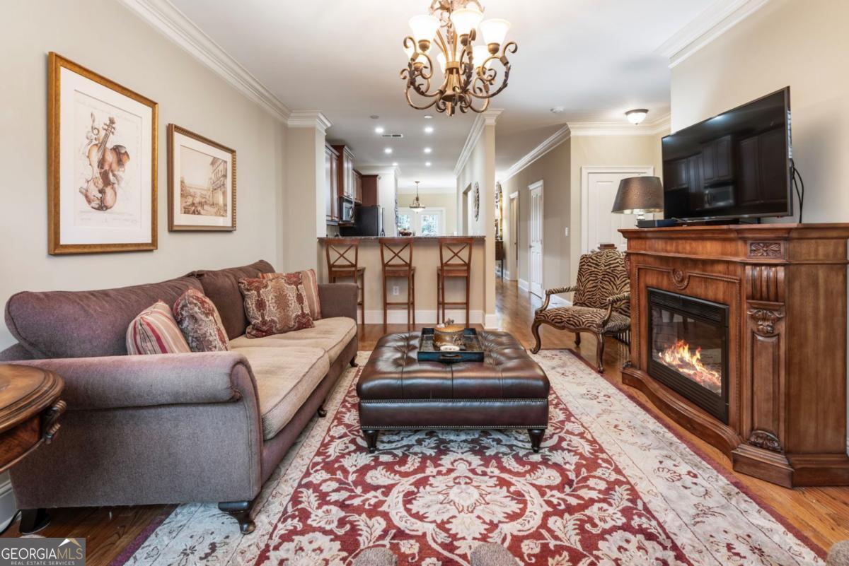 5460 Glenridge Park # 1303