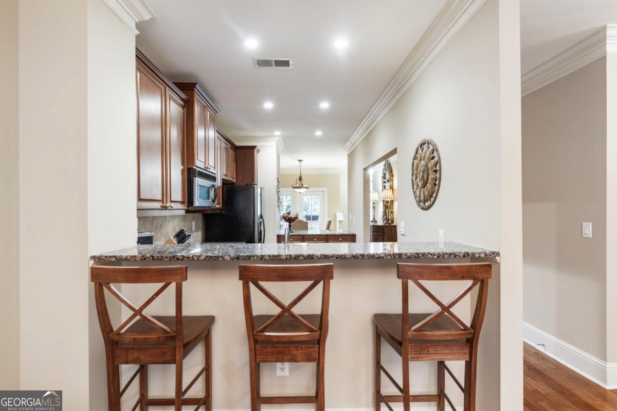 5460 Glenridge Park # 1303