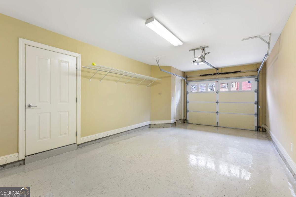 5460 Glenridge Park # 1303