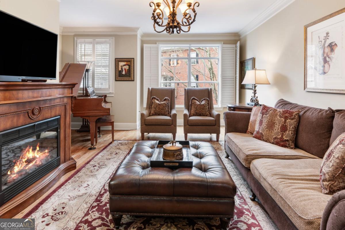 5460 Glenridge Park # 1303