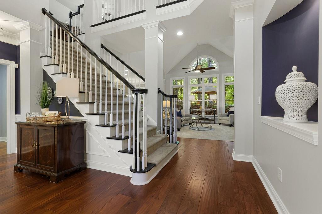 1200 Beacon Hill Crossing