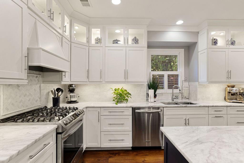 1200 Beacon Hill Crossing