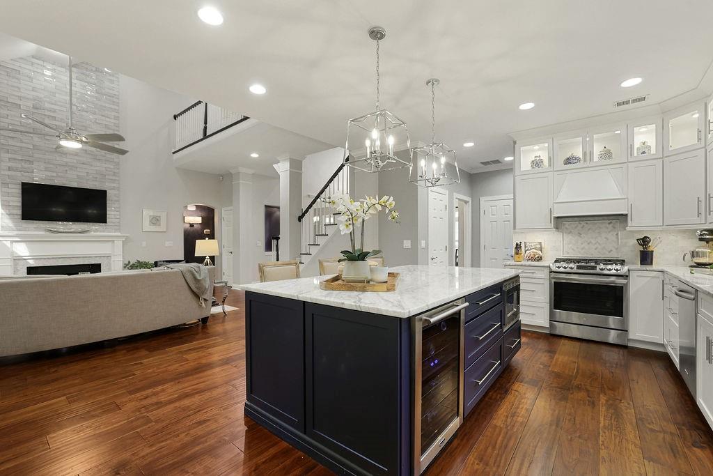 1200 Beacon Hill Crossing