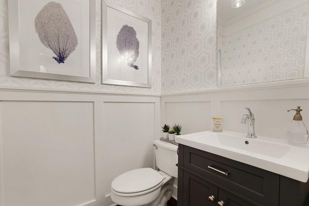 1200 Beacon Hill Crossing