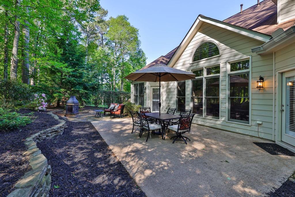 1200 Beacon Hill Crossing