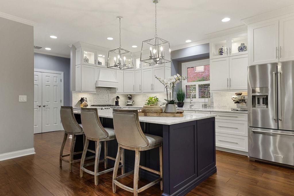 1200 Beacon Hill Crossing