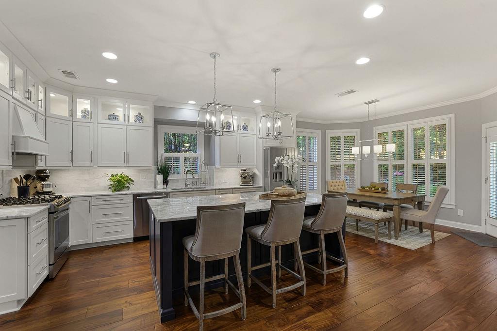 1200 Beacon Hill Crossing