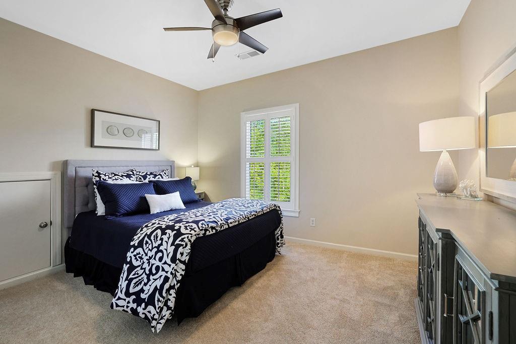 1200 Beacon Hill Crossing