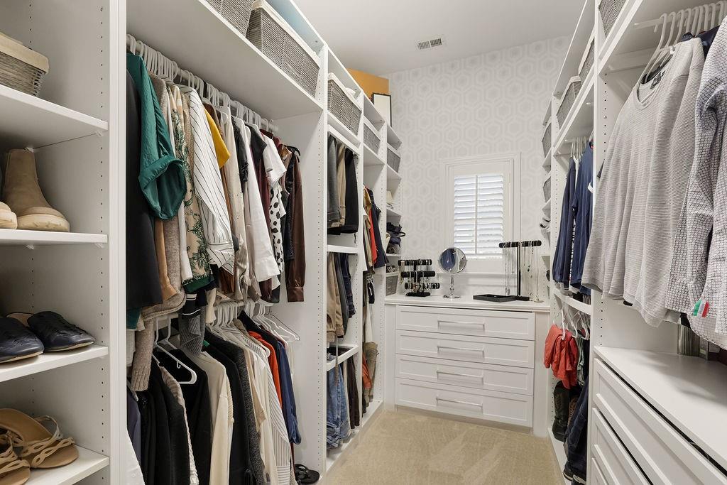 1200 Beacon Hill Crossing