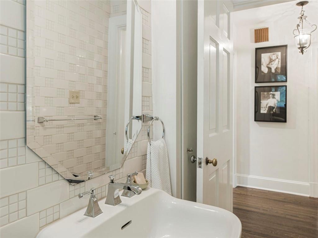 3788 Powers Ferry Road NW