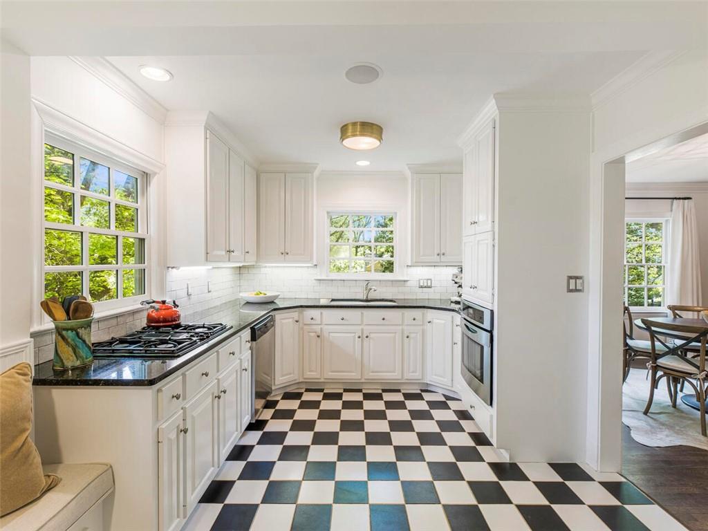 3788 Powers Ferry Road NW