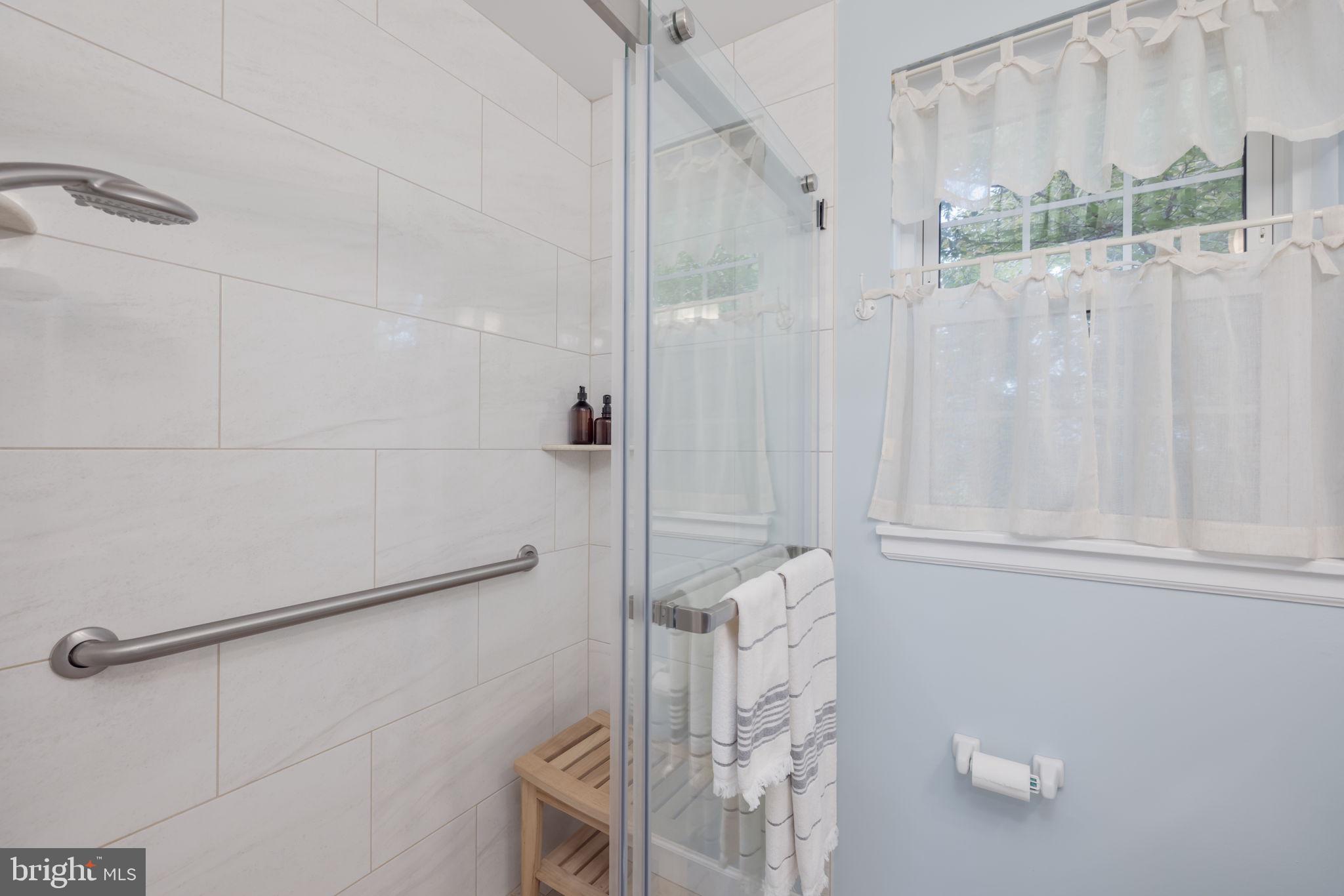 4875 28th STREET S Unit: B