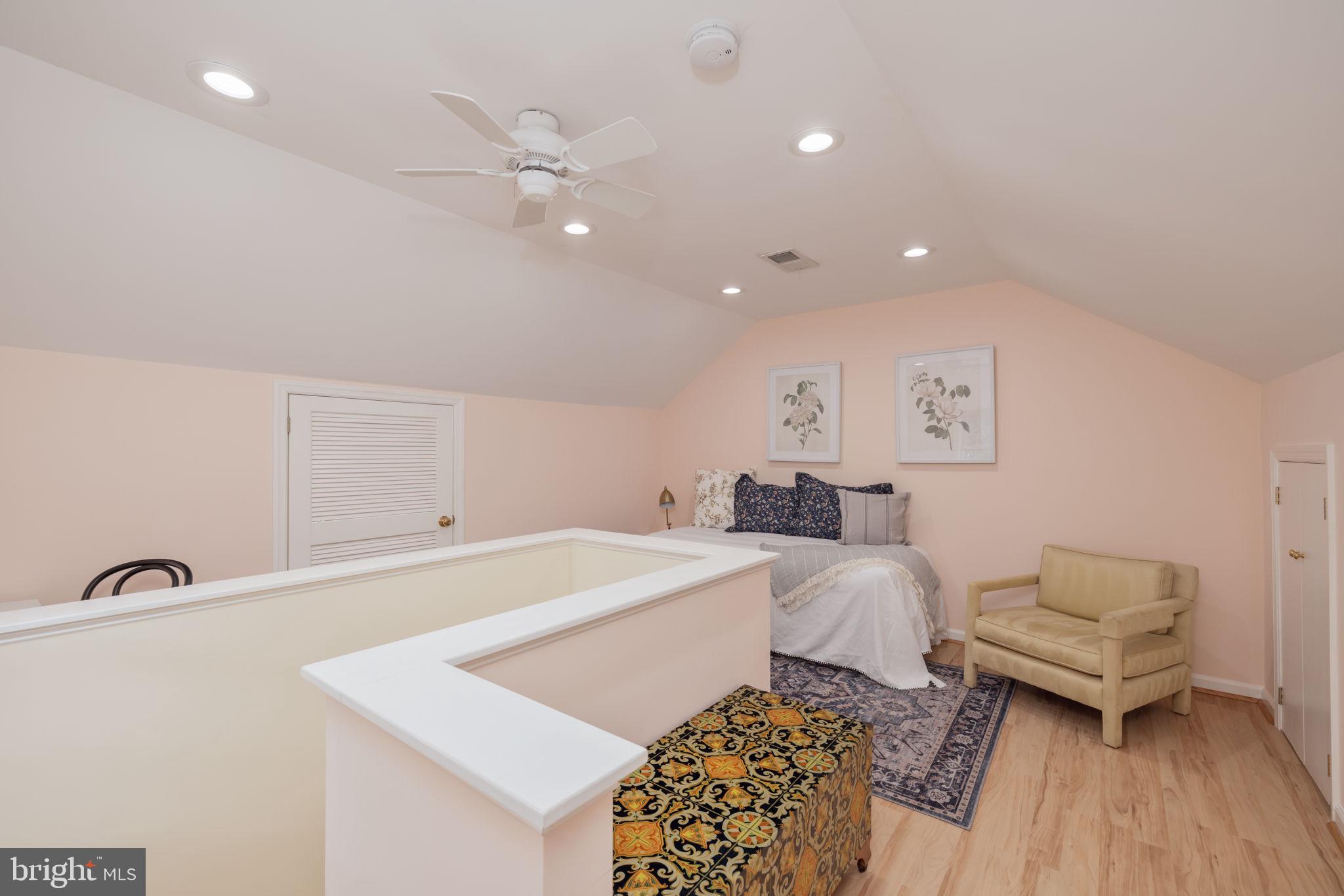 4875 28th STREET S Unit: B
