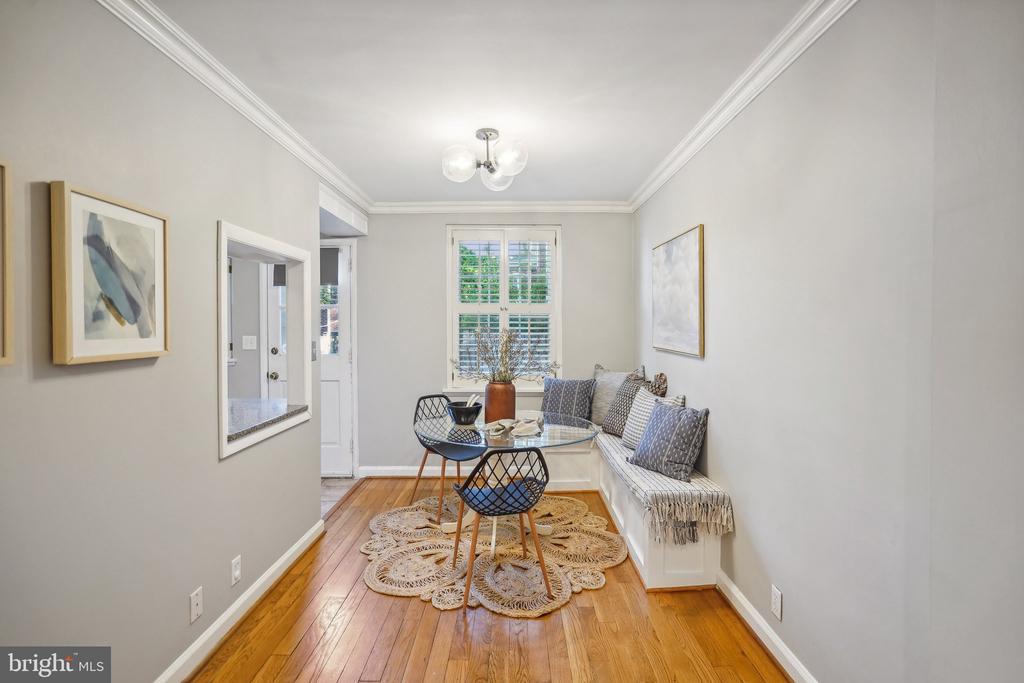 4245 32nd Rd S