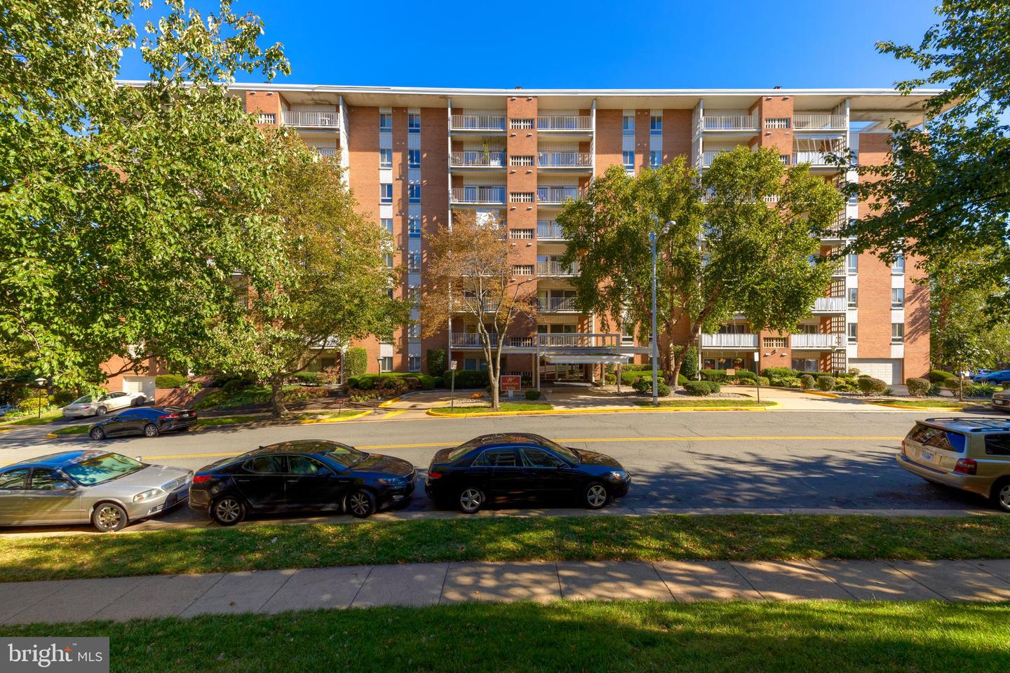 5250 Valley Forge DRIVE Unit: 105