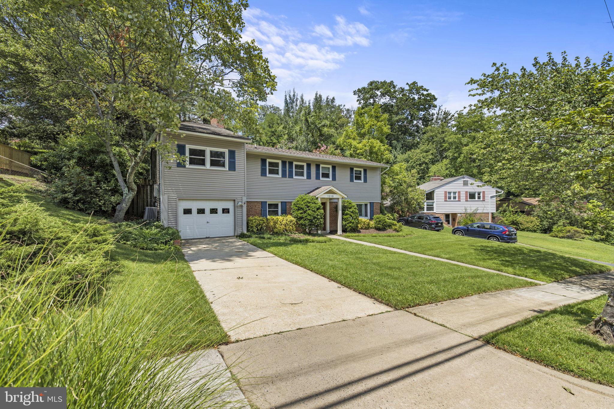 1210 N Chambliss Street
