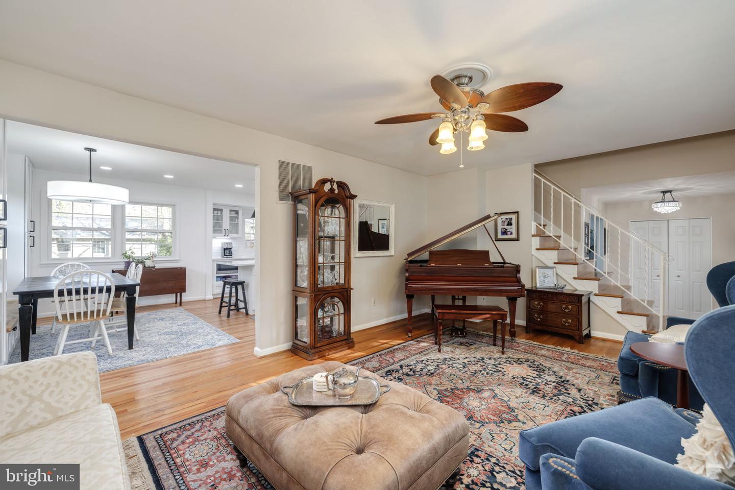 8605 Cherry Valley LANE