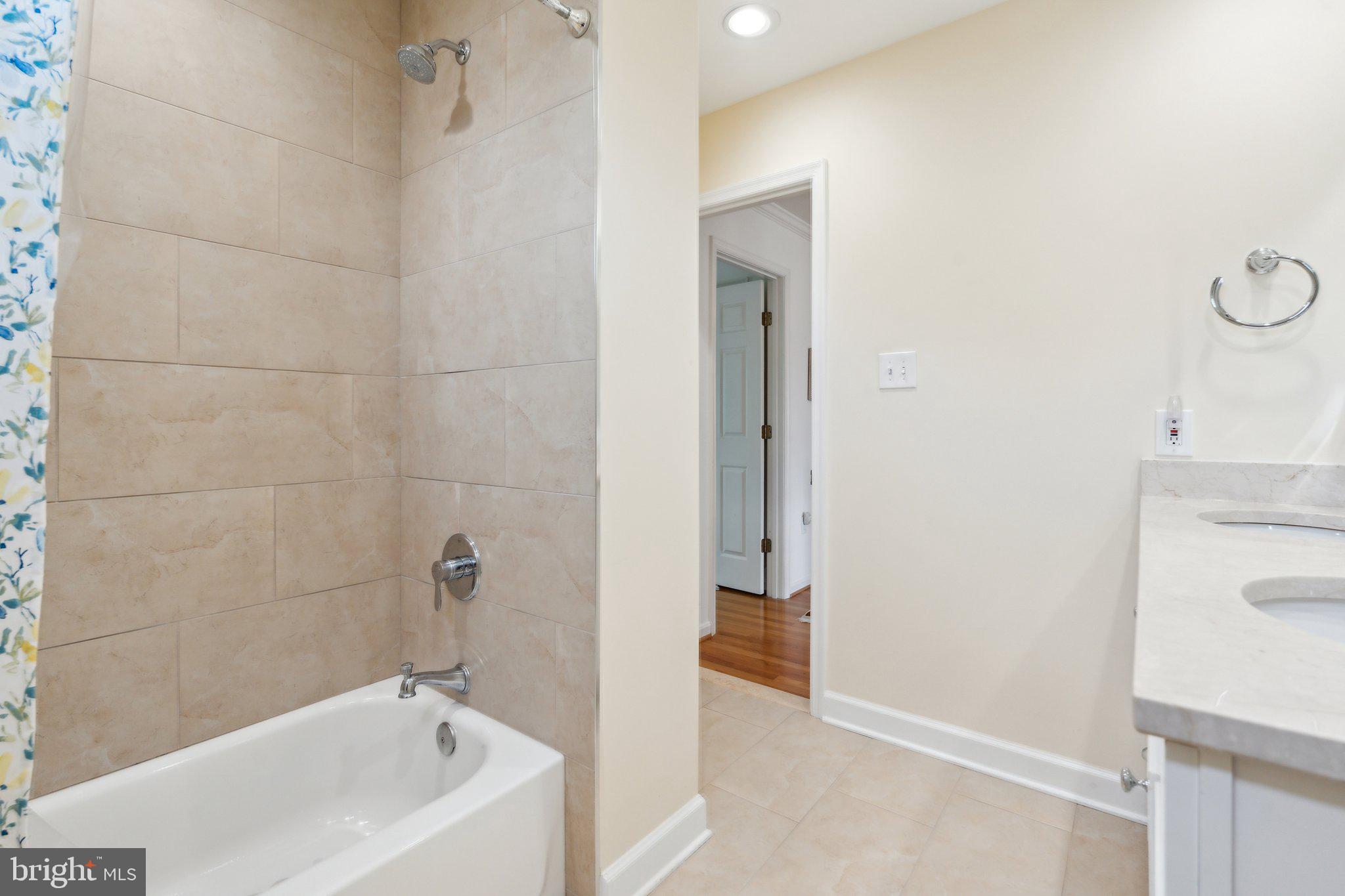 13107 Curved Iron Rd