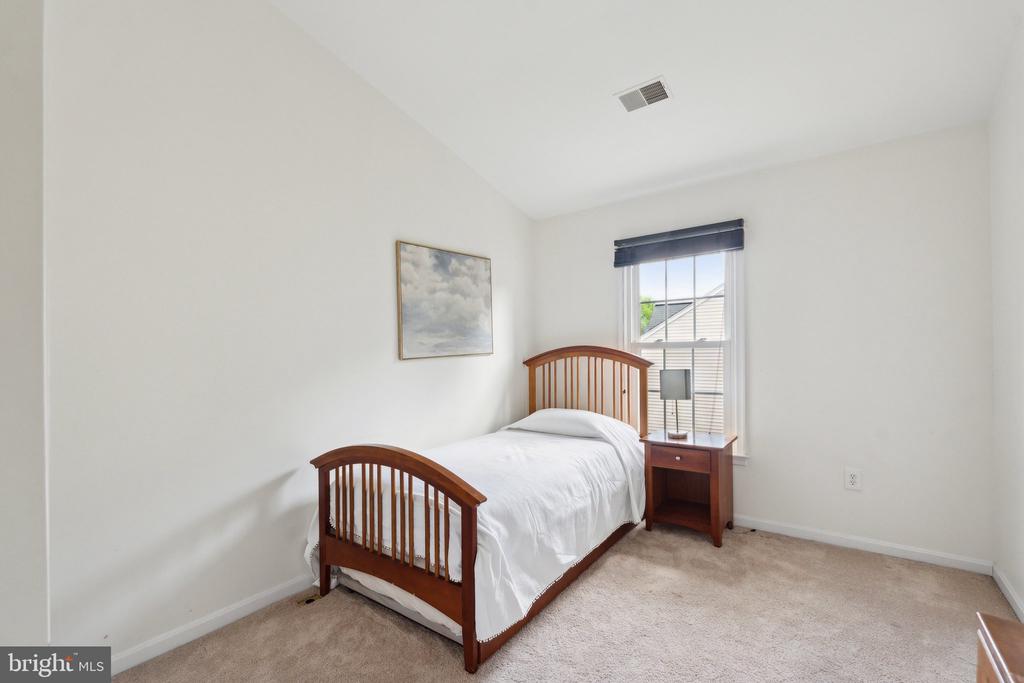 14724 Flower Hill Dr