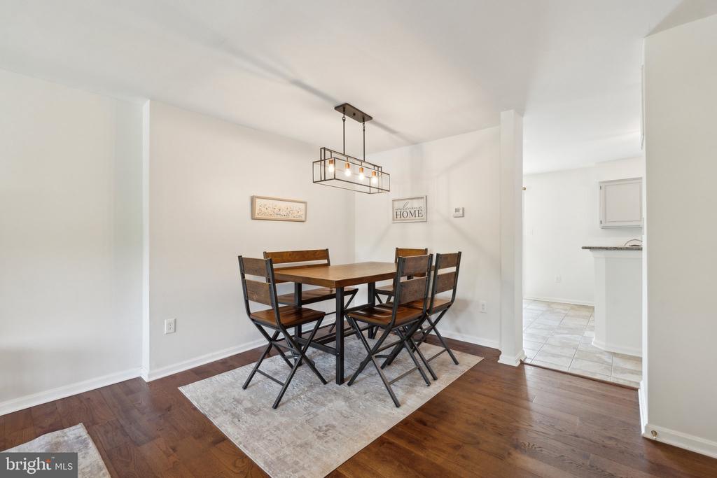 14724 Flower Hill Dr