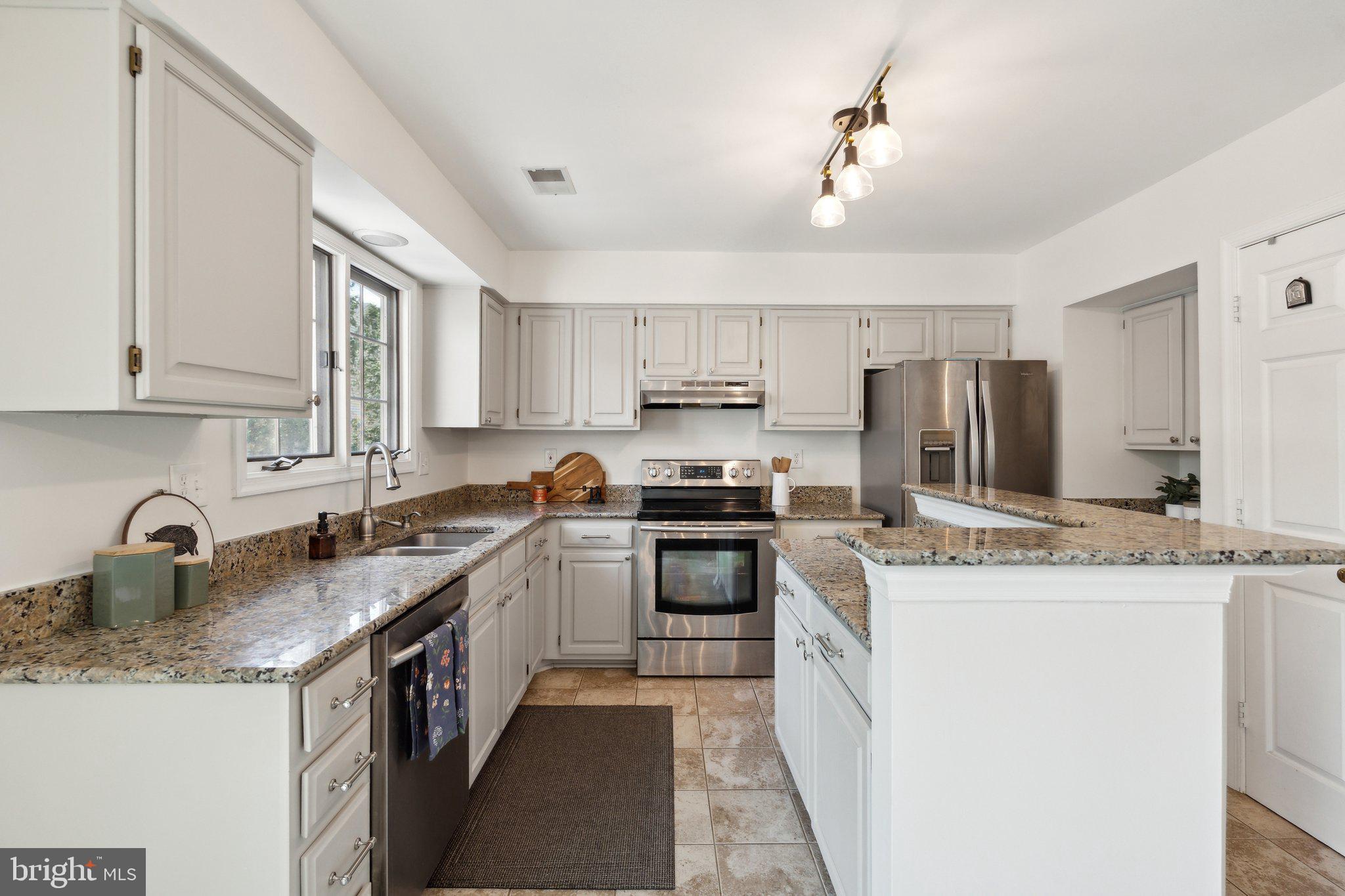 14724 Flower Hill Dr