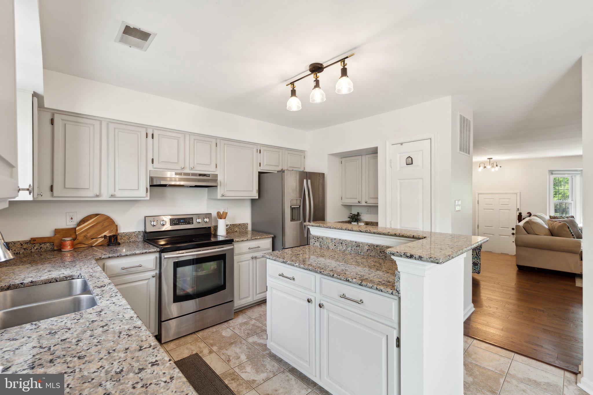 14724 Flower Hill Dr