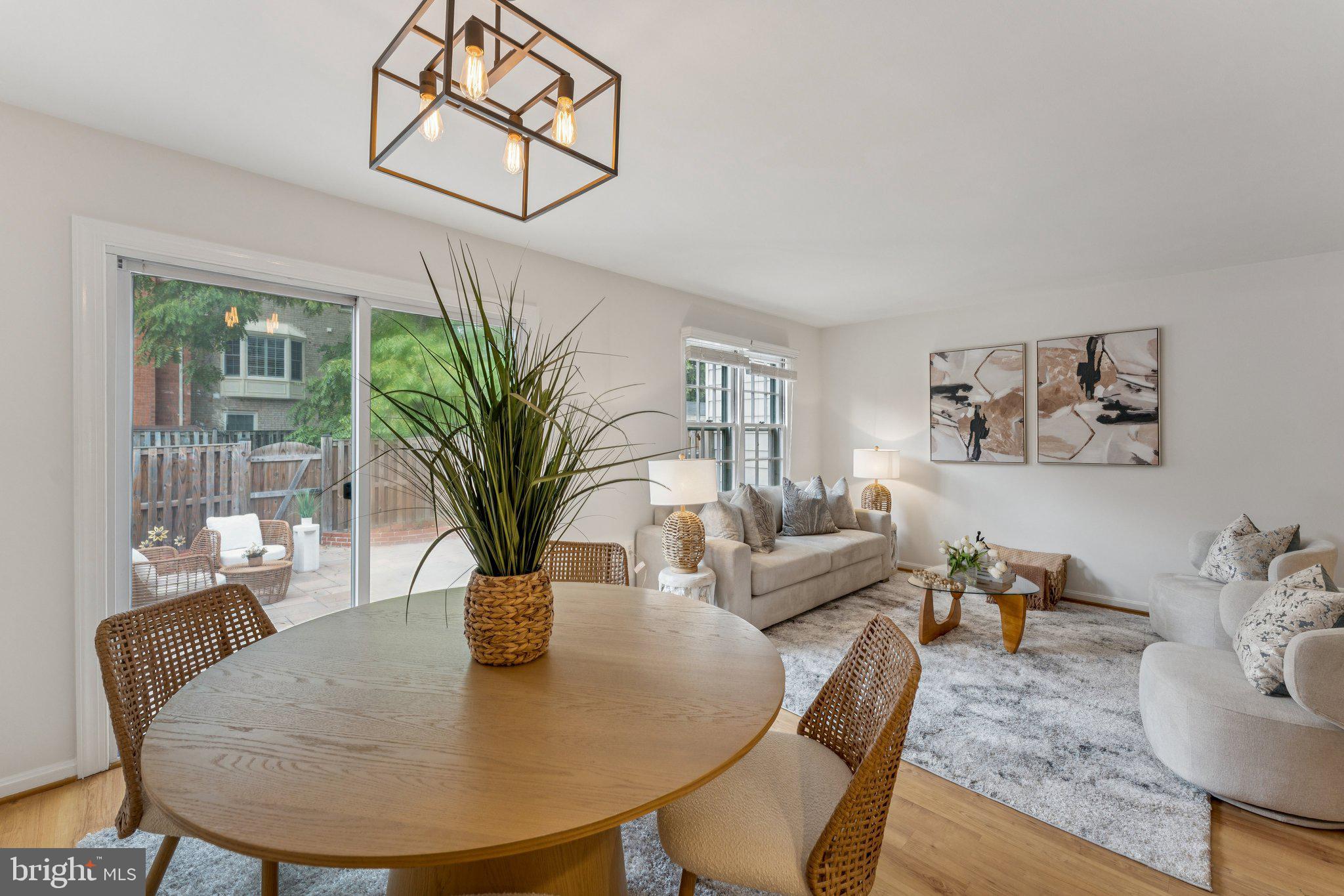 2951 CASHEL LANE