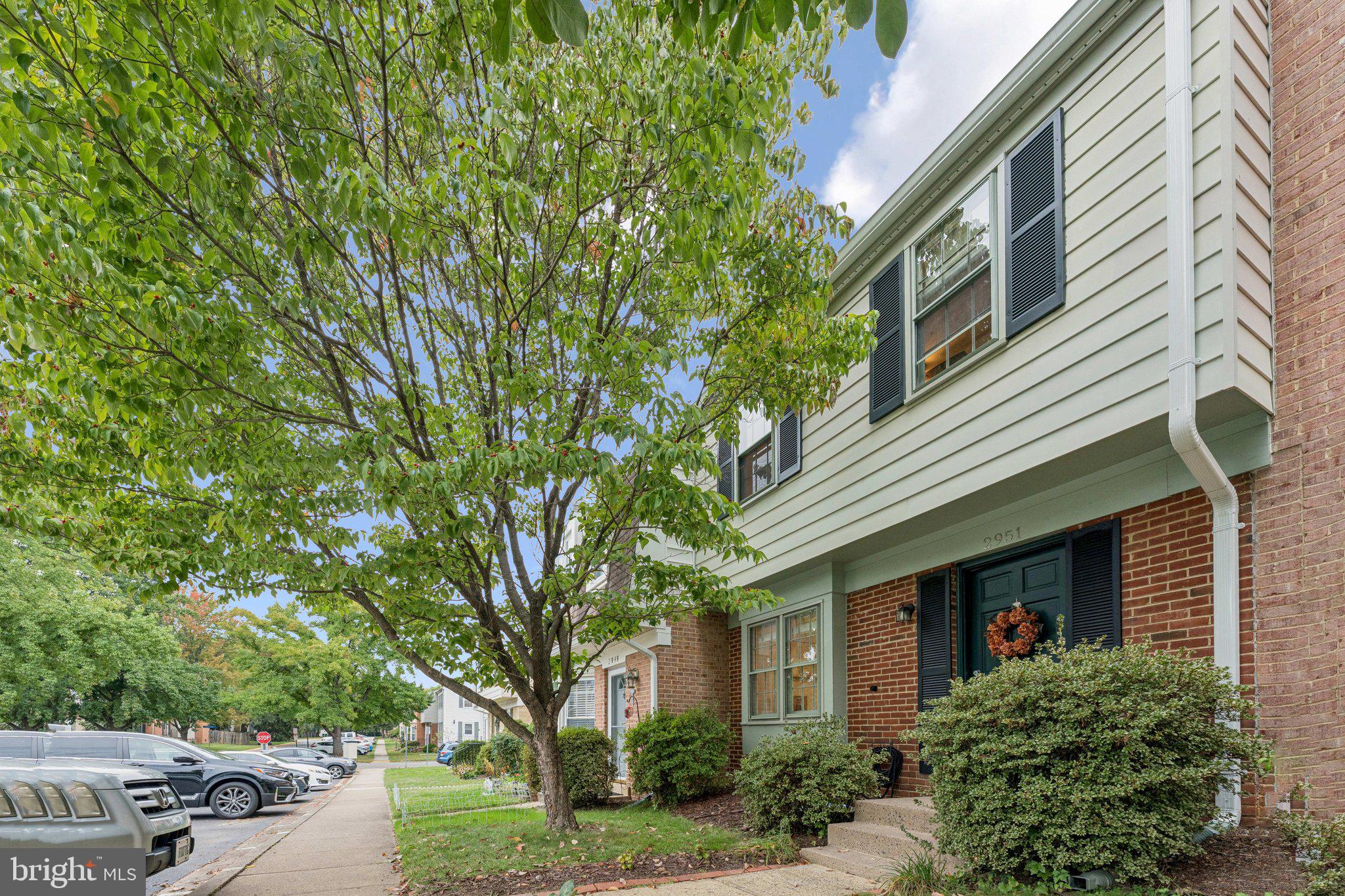 2951 CASHEL LANE