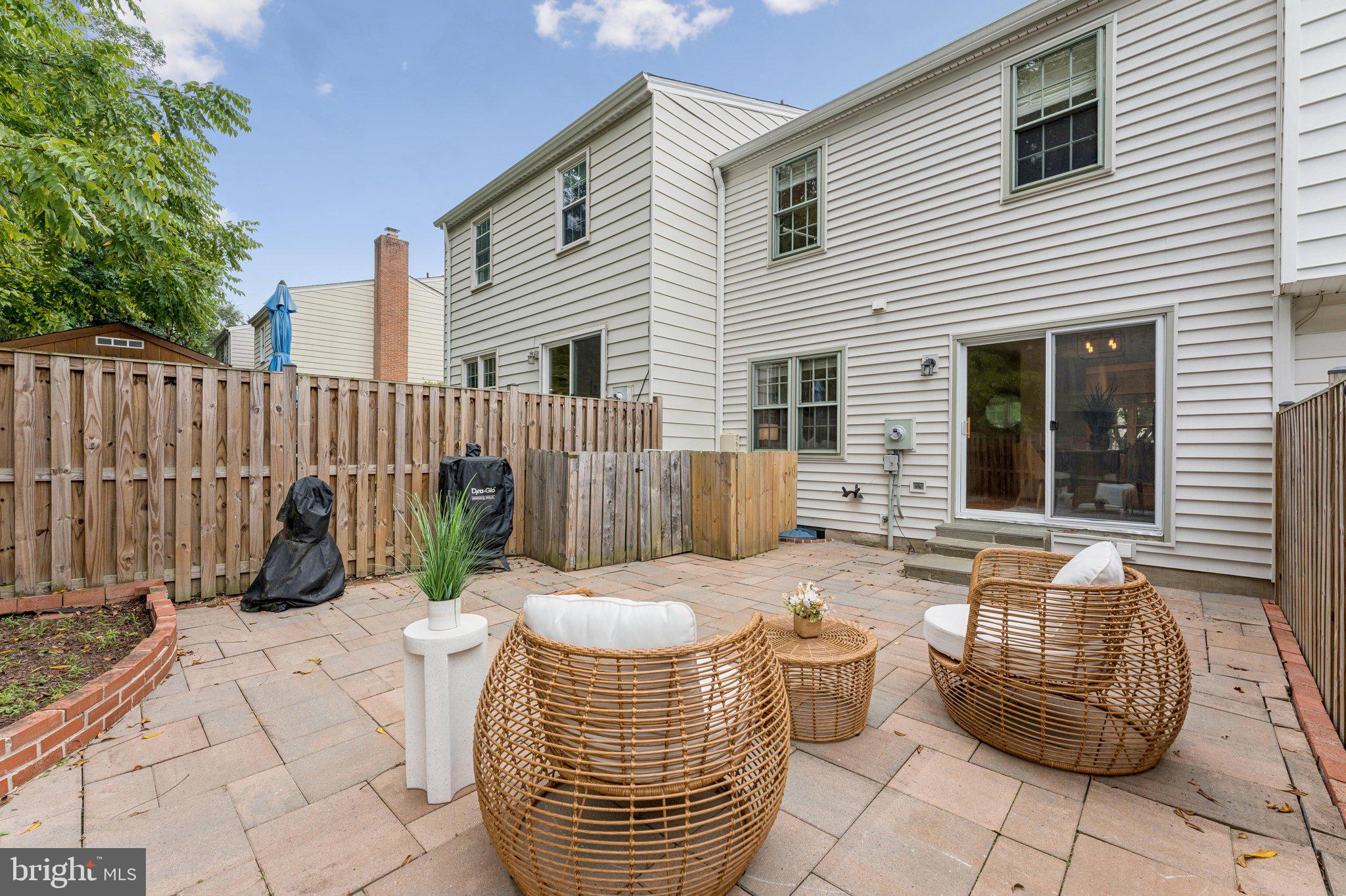 2951 CASHEL LANE