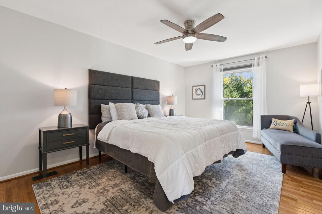 8518 RIVERSIDE ROAD