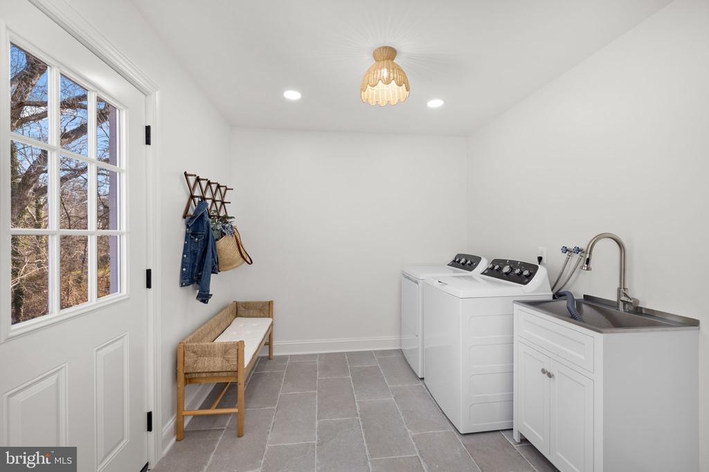 2612 STIRRUP LANE