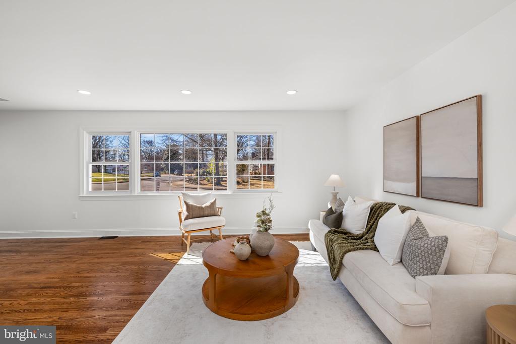 2612 STIRRUP LANE