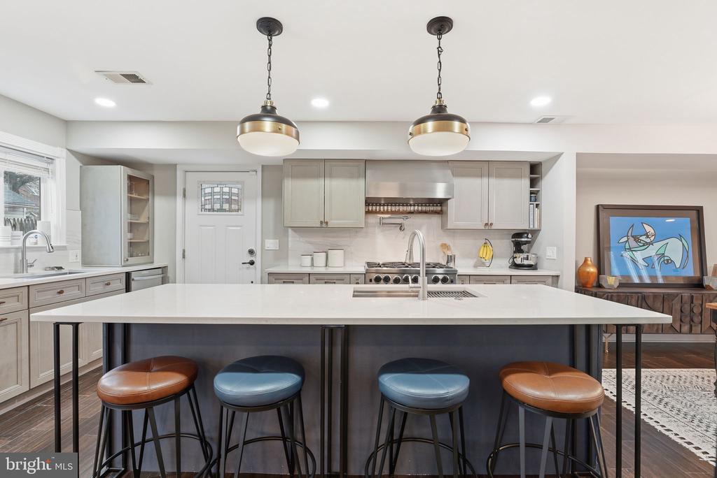 6608 CAVALIER DRIVE