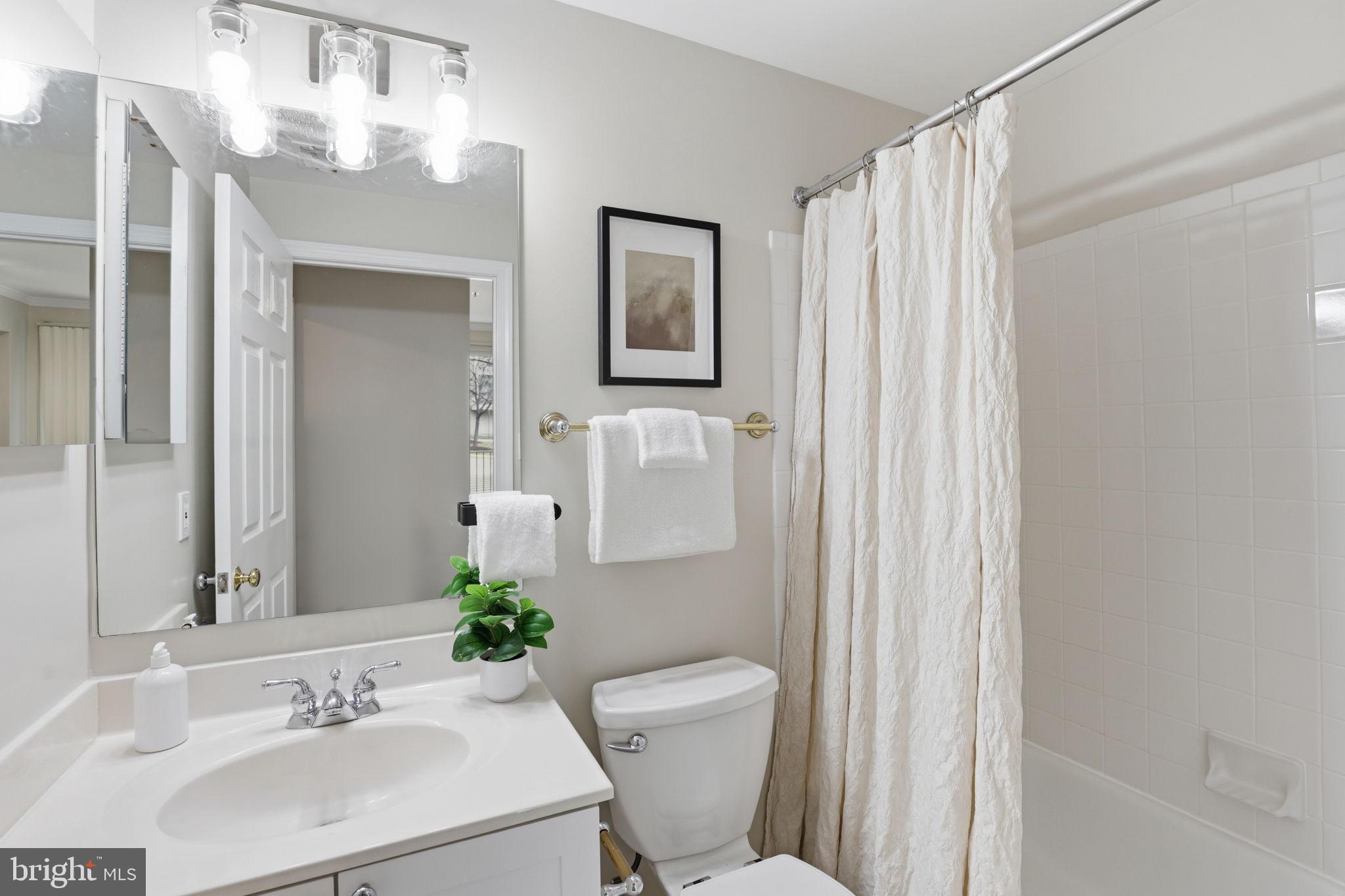 1641 INTERNATIONAL DRIVE 114