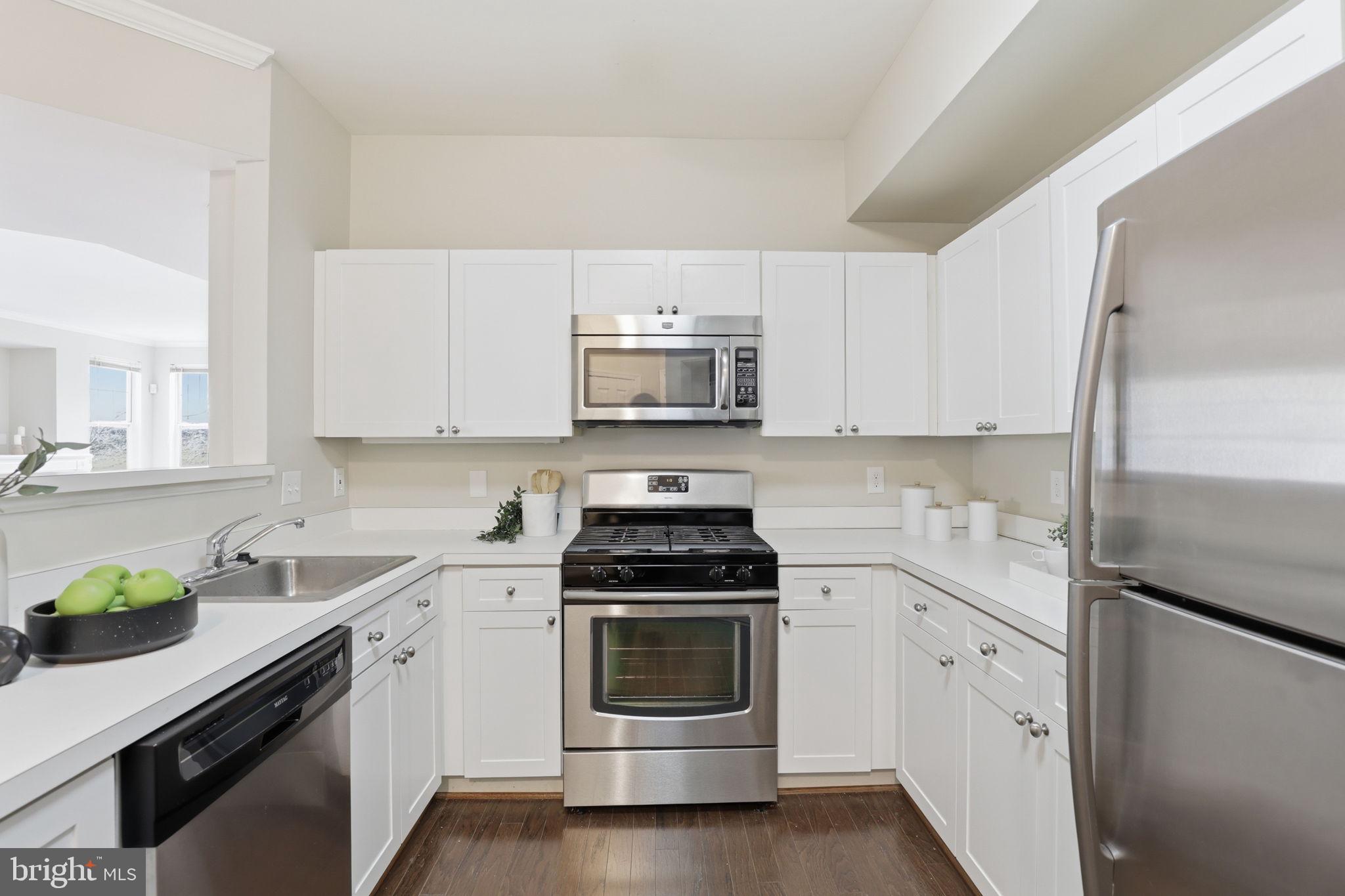 1641 INTERNATIONAL DRIVE 114