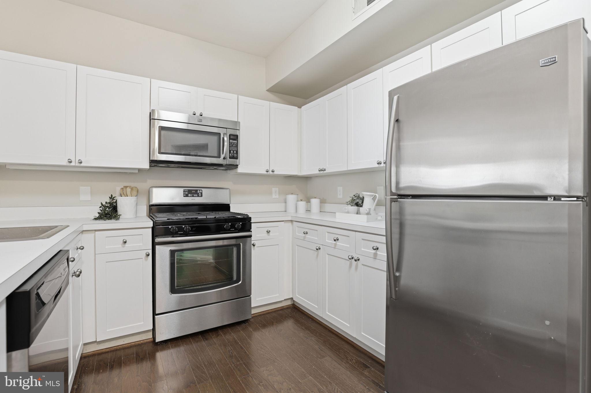 1641 INTERNATIONAL DRIVE 114