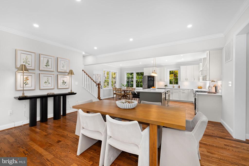 1010 CROTON DRIVE