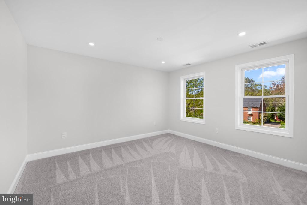 1010 CROTON DRIVE