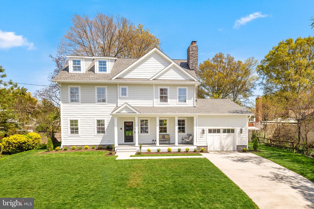 1010 CROTON DRIVE